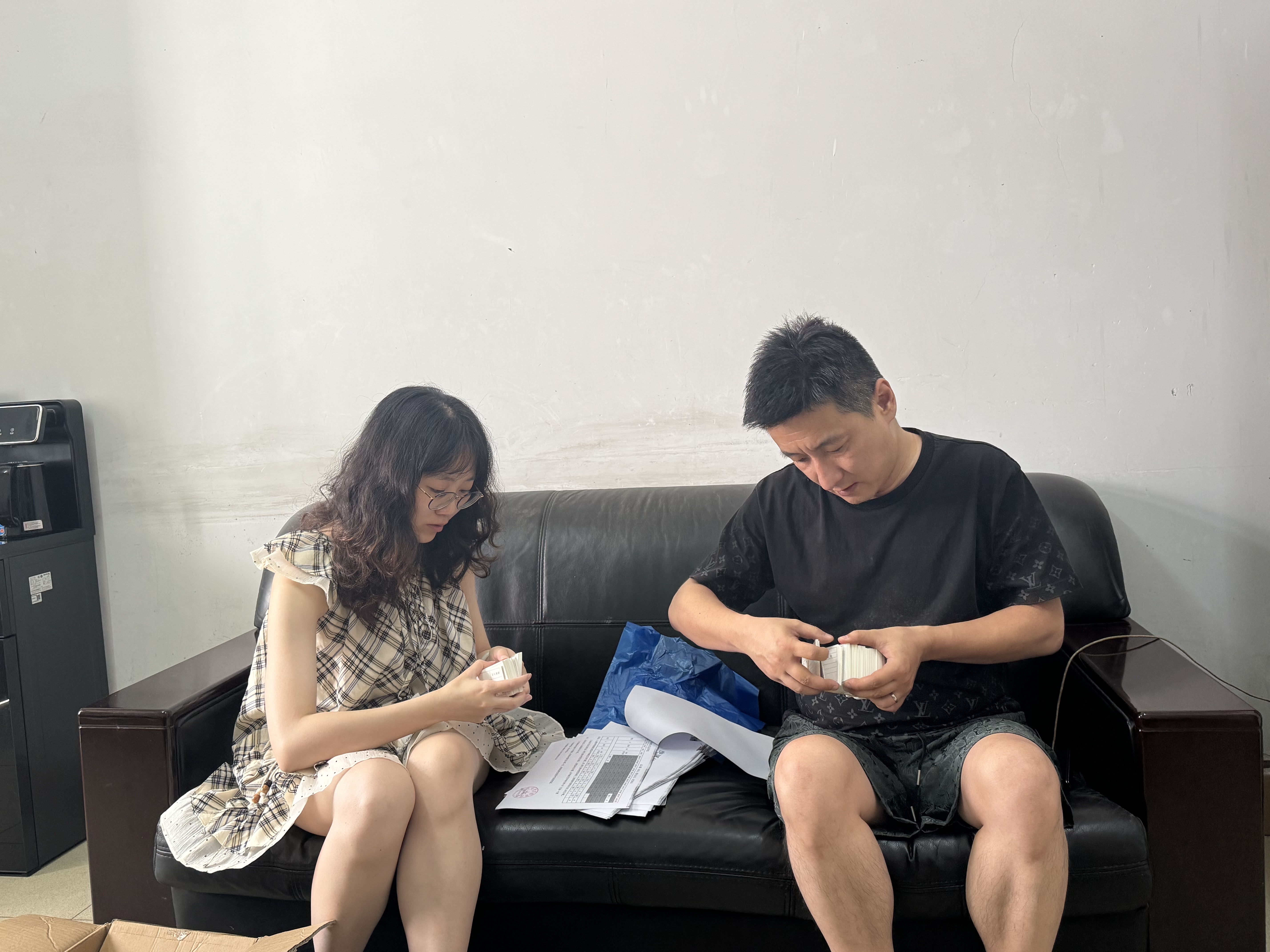 挂图作战、打表推进——楼宇管理中心顺利完成2025年学生宿舍送旧迎新第一阶段工作-重庆大学后勤管理处